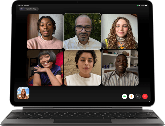 iPad Air, befestigt am Magic Keyboard, Schwarz, Gruppen FaceTime Anruf auf dem Display